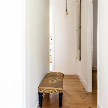 Lovelystay - The Wanderers Hideout *