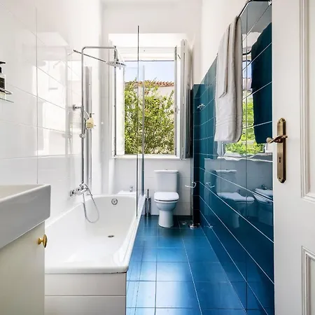 Lovelystay - The Wanderers Hideout *